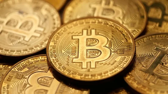 股票配资网 渣打分析师为预测比特币涨至12万美元致歉 称目标价“可能太低”